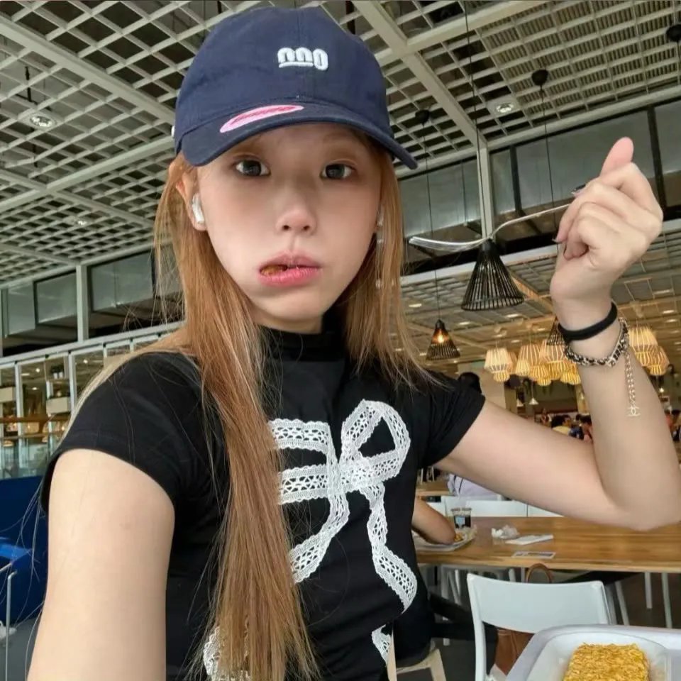 另一个波琳家的女孩